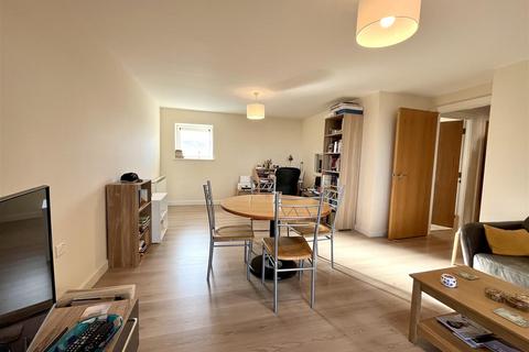 2 bedroom flat for sale, Heritage Court, Birmingham