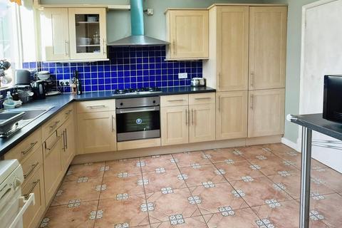 4 bedroom detached house for sale, Thurnview Road, Evington, Leicester, LE5