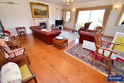 4 bedroom detached house for sale, Stoughton Avenue, Leicester