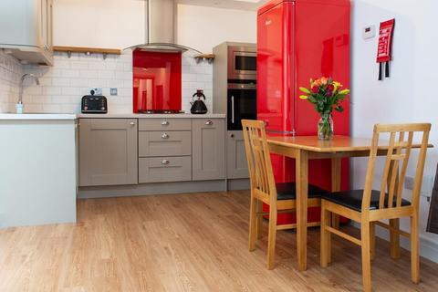 2 bedroom apartment to rent, Vauxhall Street, The Barbican, Plymouth