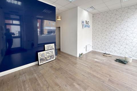 Property to rent, High Street, Slough, SL1