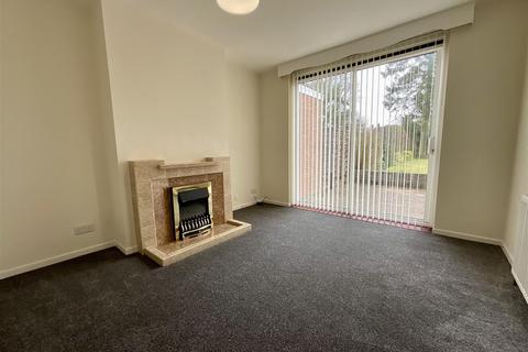 3 bedroom semi-detached house to rent, Finchfield Lane,, Finchfield, Wolverhampton,