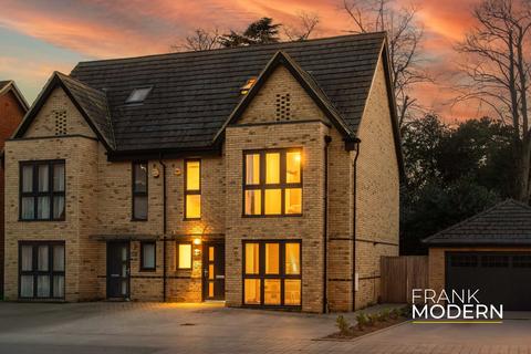 3 bedroom semi-detached house for sale, Marchment Square, Peterborough, PE3
