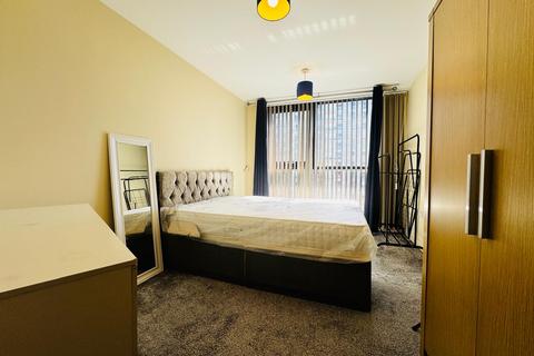 2 bedroom flat to rent, Tempus Tower, Mirabel Street, M3 1NP