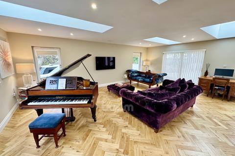 3 bedroom bungalow for sale, Hessilhead Mill, Gateside, KA15 1HU
