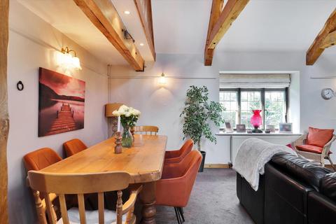 4 bedroom link detached house for sale, Brasted Road, Westerham, Kent, TN16