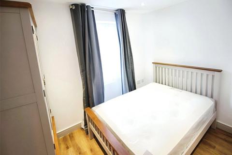 2 bedroom flat to rent, Vauxhall Street, Devon PL4