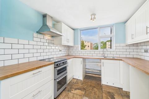 Westbury Court, Devonport PL1