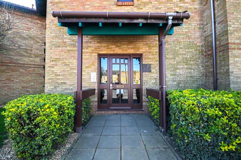 2 bedroom flat for sale, Fenland Court, Whittlesey PE7
