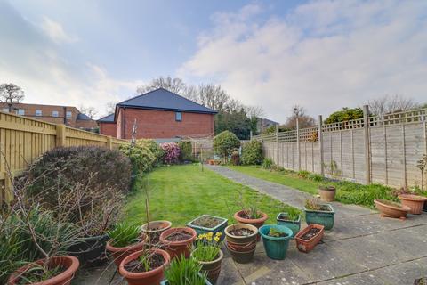 3 bedroom semi-detached house for sale, Temple Gardens, Woolston