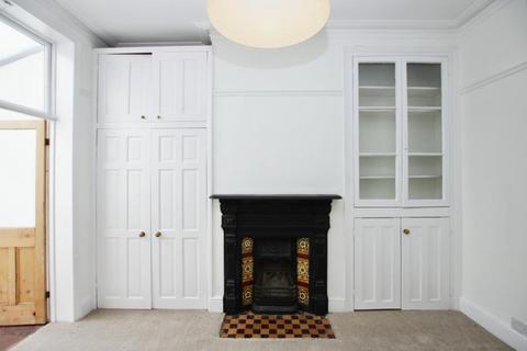 3 bedroom terraced house to rent, Sefton Park Road, Bristol BS7