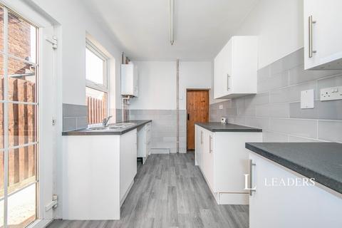 3 bedroom terraced house to rent, Surbiton Road, IP1