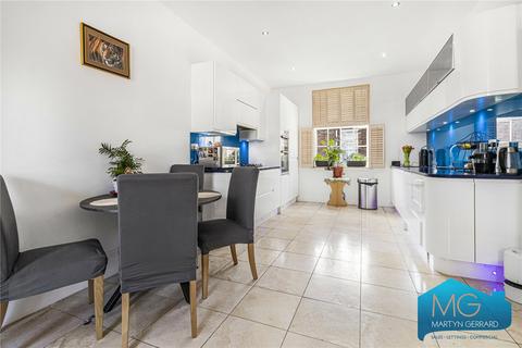 2 bedroom apartment for sale, Royal Drive, London, N11