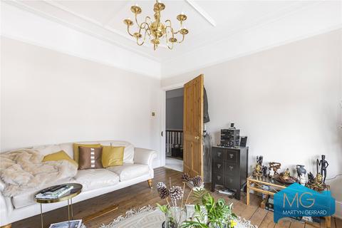 3 bedroom maisonette for sale, Stonard Road, London, N13