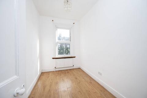 2 bedroom flat to rent, Seymour Road, Leyton, London, E10