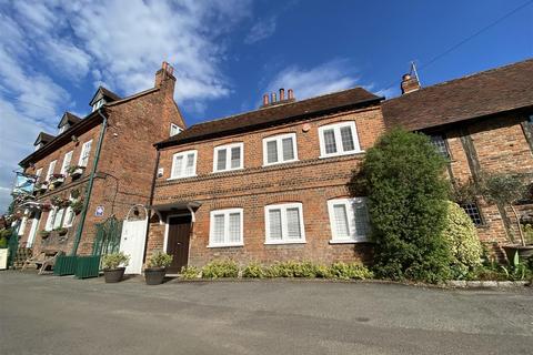 3 bedroom cottage to rent, Village Road, Denham Village