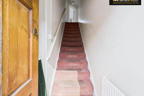 2 bedroom maisonette for sale, Hermitage Court, Potters Bar