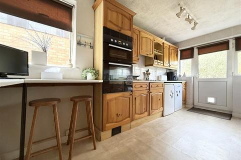 4 bedroom detached bungalow for sale, Purbeck Close, Wigston LE18