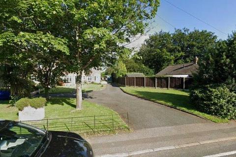 Garage to rent, Church Road, Willesborough TN24