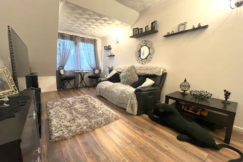 1 bedroom flat for sale, Bitterne Road East, Hampshire SO18