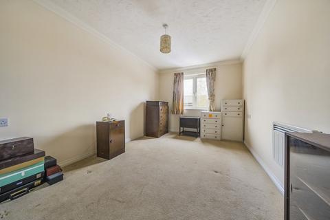 2 bedroom flat for sale, West End Road, Hampshire SO18