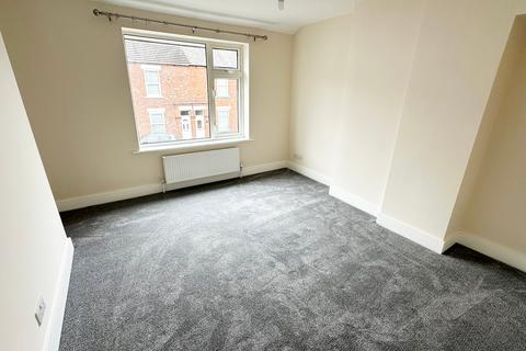 2 bedroom semi-detached house to rent, Linton Street, York, YO26