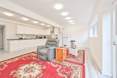 4 bedroom semi-detached house for sale, Trevose Way, Bushey, South Oxhey, WD19