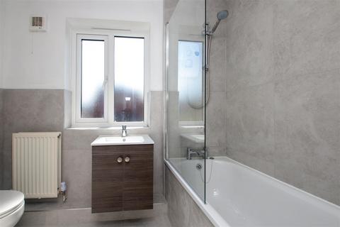 3 bedroom detached house to rent, Nuneham Grove, Westcroft, Milton Keynes