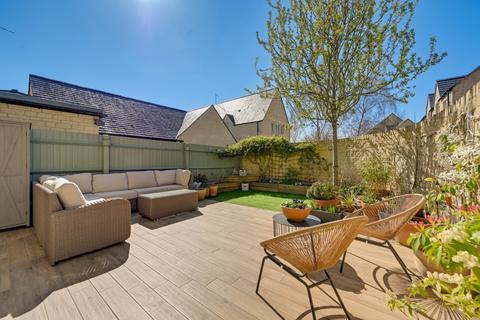 4 bedroom semi-detached house for sale, Nightingale Way, South Cerney