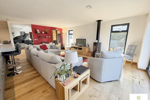 4 bedroom bungalow for sale, High Street, Great Broughton, Middlesbrough, North Yorkshire