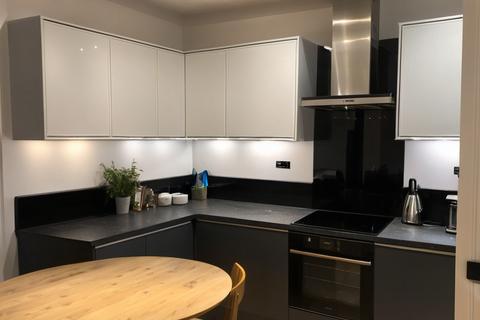 2 bedroom flat to rent, Red Lion Court, London EC4A