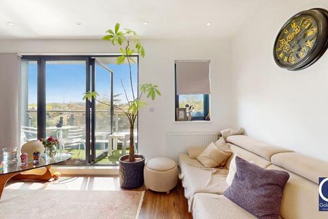 2 bedroom apartment for sale, Bounds Green Road, London, N11