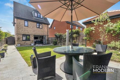 3 bedroom detached house for sale, Memorial Way, Peterborough, PE3