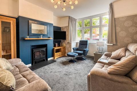 4 bedroom semi-detached house for sale, Birch Avenue, Tilehurst, Reading, RG30