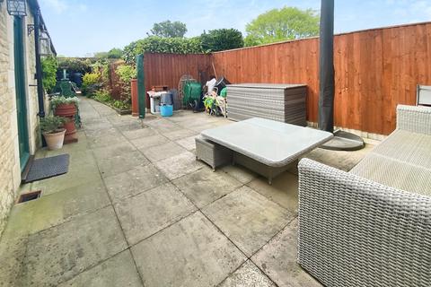 3 bedroom detached house to rent, Stamford Road, PE6