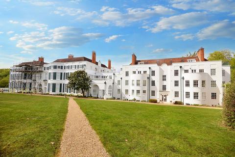 2 bedroom apartment to rent, Nashdom Lane, Slough SL1