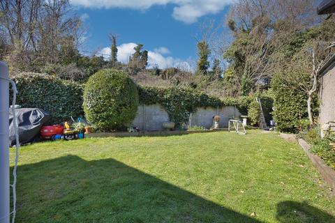 2 bedroom bungalow for sale, Bradstow Way, Broadstairs, CT10