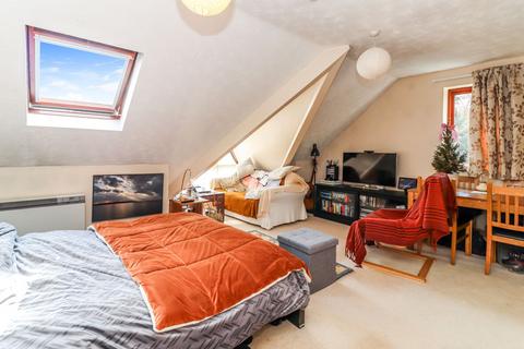 Studio for sale, Elton Park, Watford, WD17