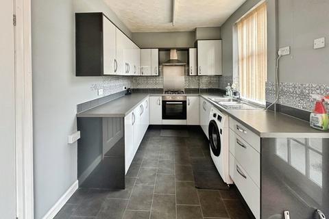 2 bedroom semi-detached house to rent, Fifth Avenue, North Yorkshire YO31