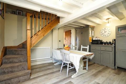 4 bedroom cottage for sale, Main Street, Calverton, Nottingham