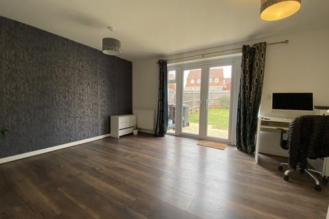4 bedroom semi-detached house to rent, Locksbridge road, Picket Piece, Andover, SP11