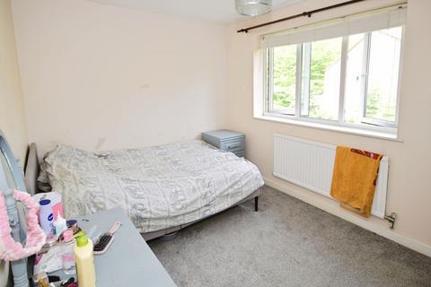 2 bedroom terraced house to rent, Quinion Close Chatham ME5