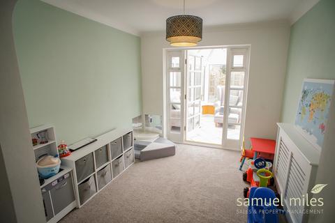 4 bedroom detached house for sale, Woburn Close, Swindon SN25