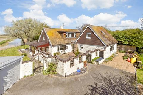 5 bedroom detached house for sale, Hythe Road, Dymchurch, Romney Marsh, Kent