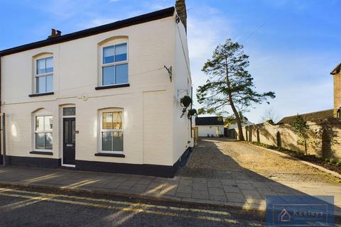 3 bedroom semi-detached house to rent, Victoria Street, Littleport, ELY, Cambridgeshire, CB6