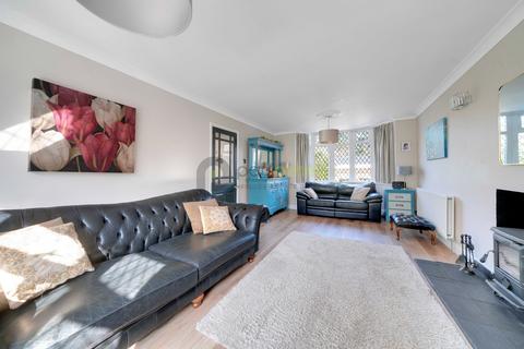 4 bedroom detached house for sale, Kenley Lane, Kenley, CR8 5DE