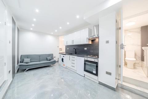 Studio for sale, Rosebery Gardens, Crouch End, London, N8