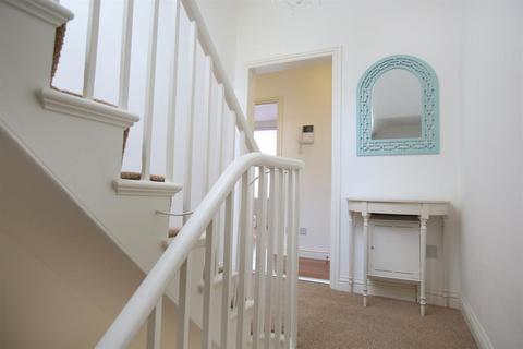 3 bedroom flat to rent, Dartmouth Road, Forest Hill, SE23