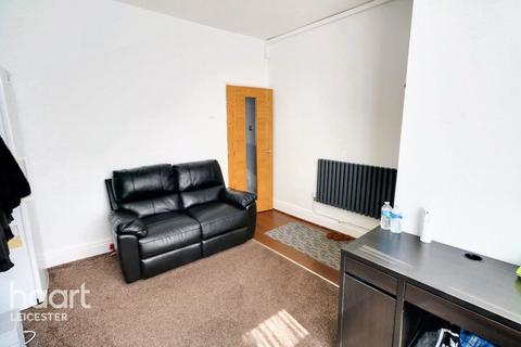 3 bedroom detached house for sale, Longcliffe Road, Leicester