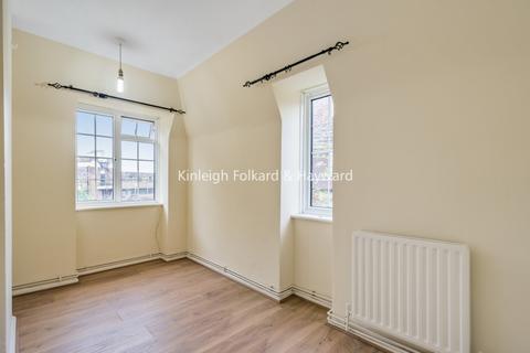 3 bedroom flat to rent, Winchfield Road, London, SE26